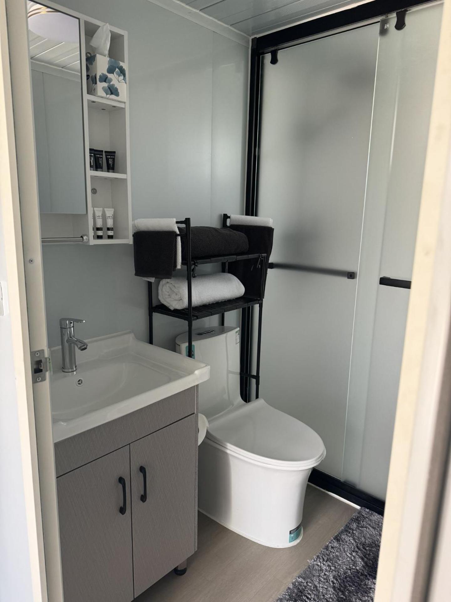 Apartament Tiny Container House Westmere Zewnętrze zdjęcie